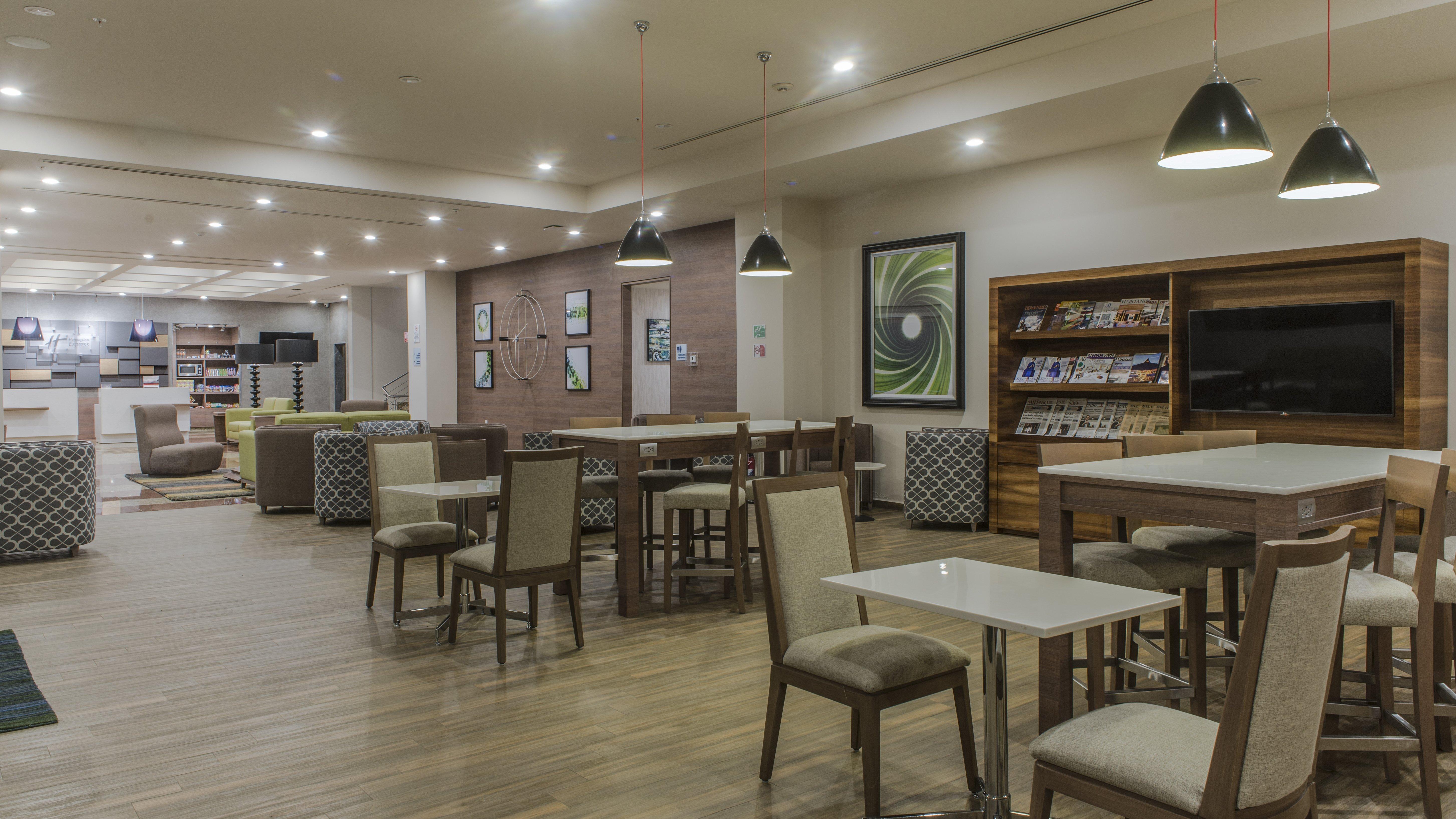 Holiday Inn Express Mexico- Toreo By Ihg Екстериор снимка