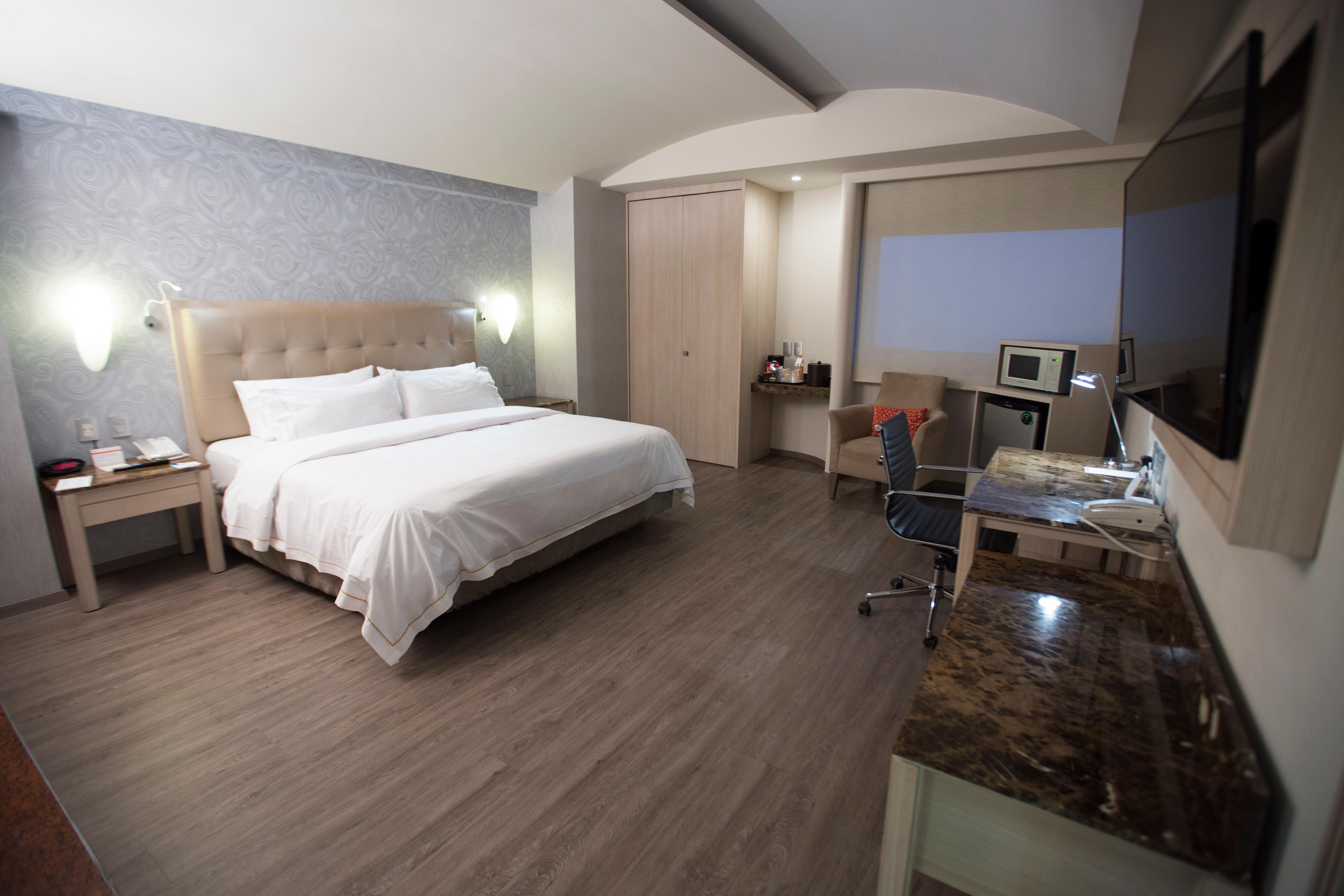Holiday Inn Express Mexico- Toreo By Ihg Екстериор снимка