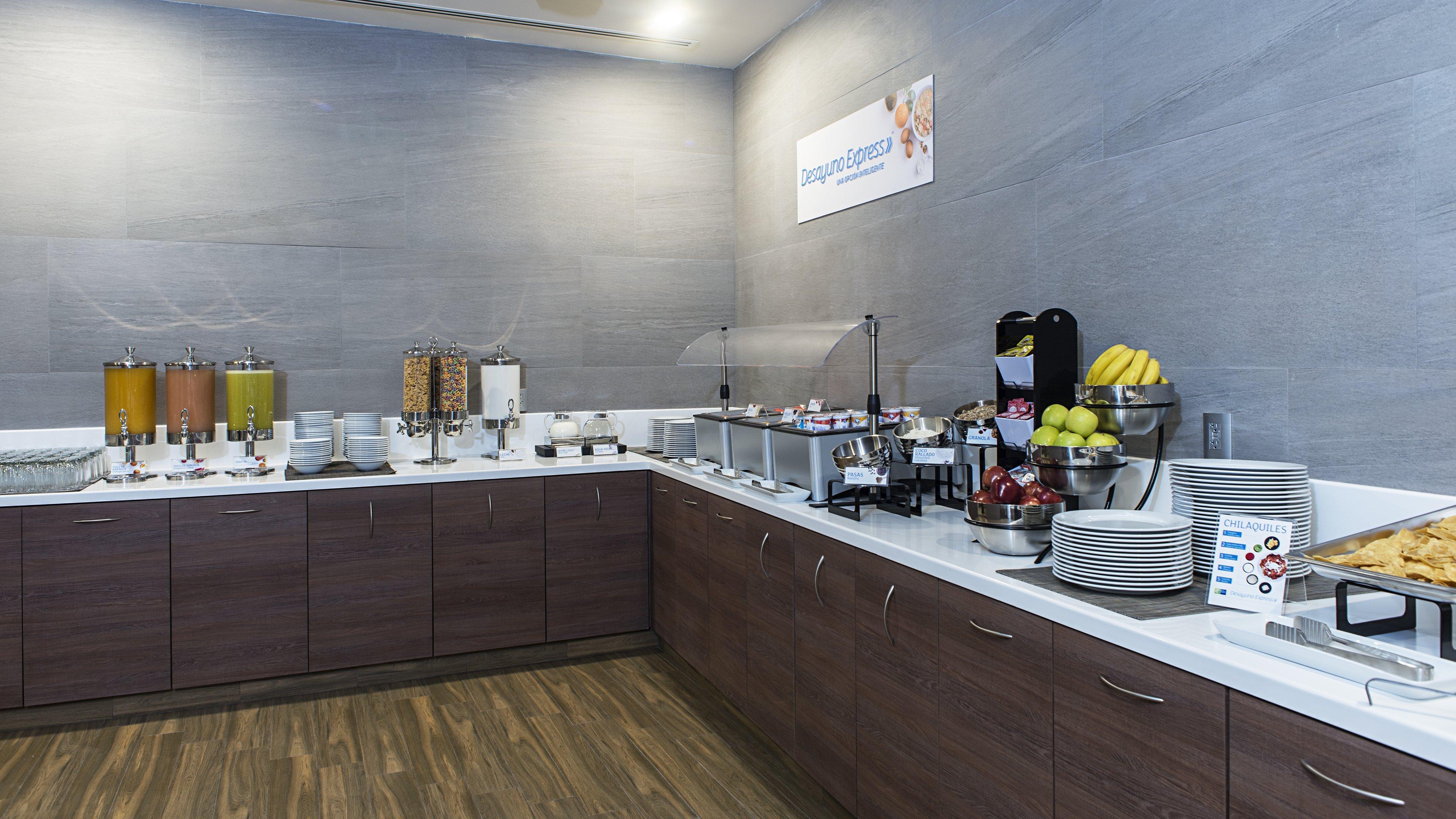 Holiday Inn Express Mexico- Toreo By Ihg Екстериор снимка