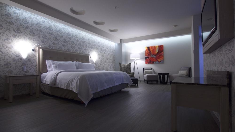 Holiday Inn Express Mexico- Toreo By Ihg Екстериор снимка